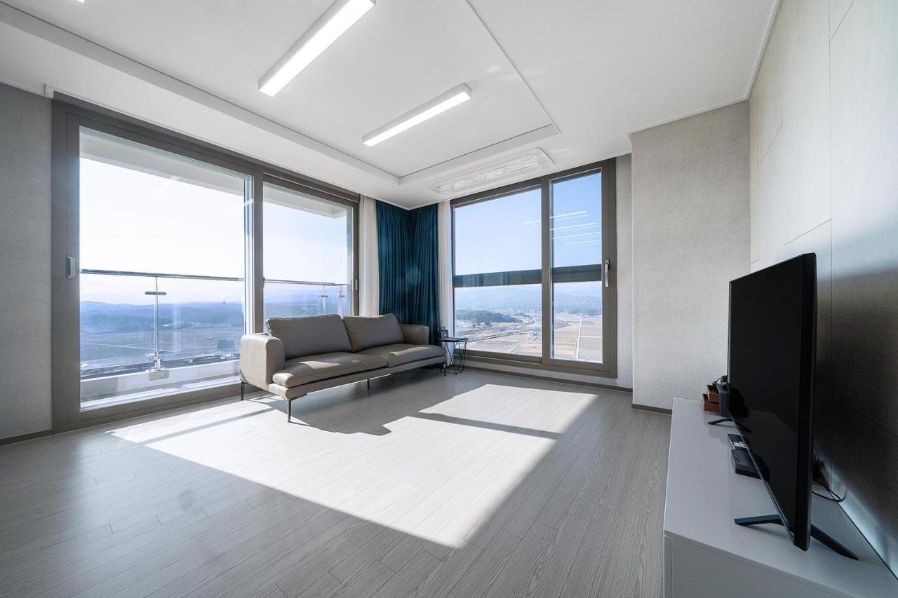 Gangneung Chonpines Ocean Suites Hotel Exteriör bild