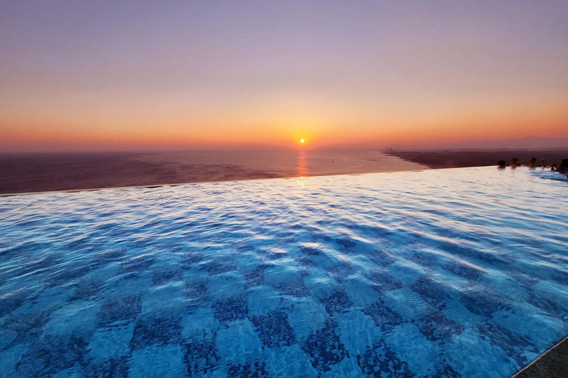 Gangneung Chonpines Ocean Suites Hotel Exteriör bild
