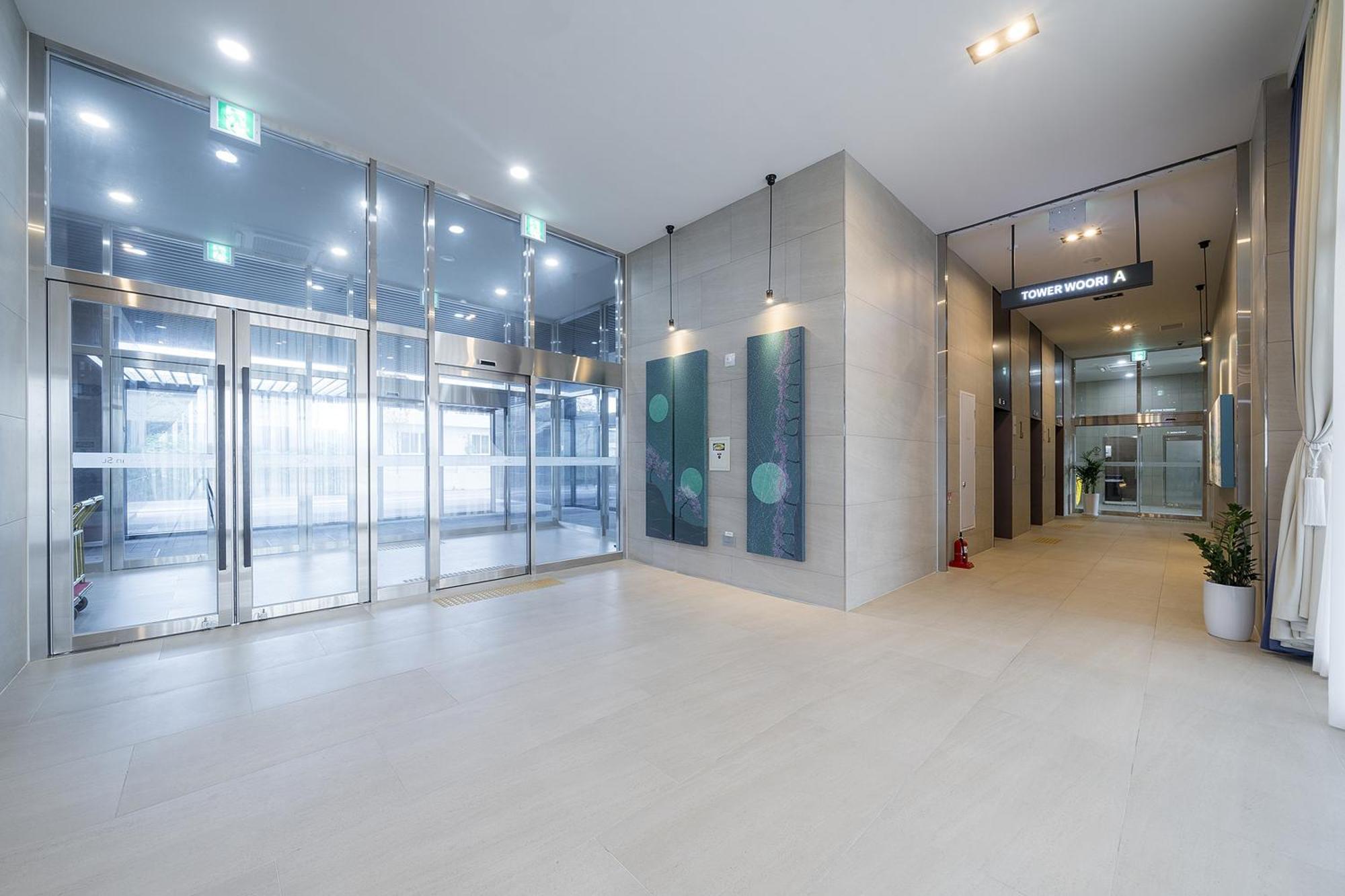 Gangneung Chonpines Ocean Suites Hotel Exteriör bild