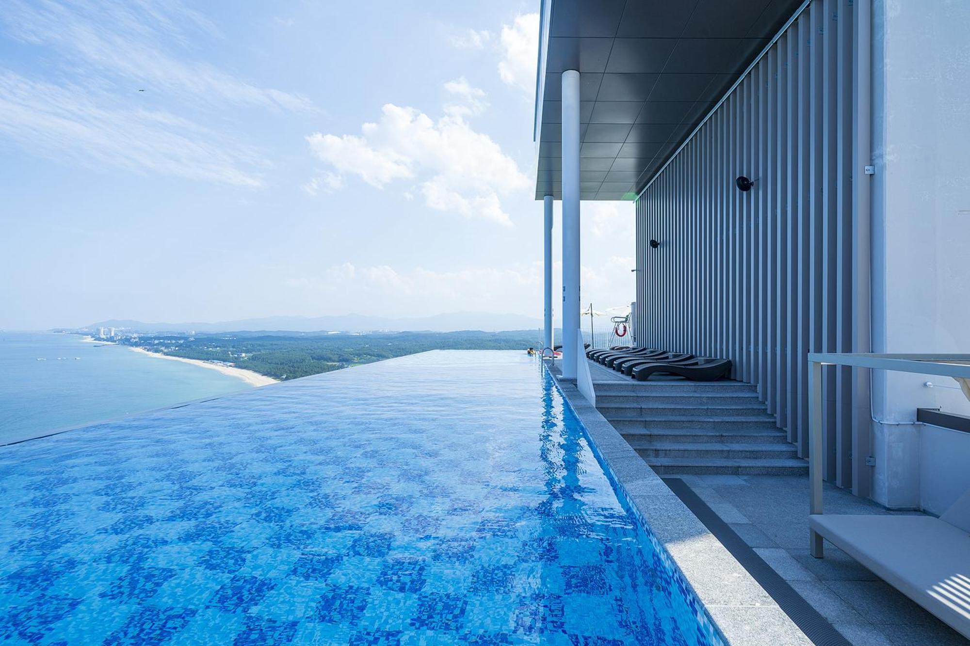 Gangneung Chonpines Ocean Suites Hotel Exteriör bild
